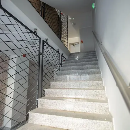 Invest Centrum Park 13 *